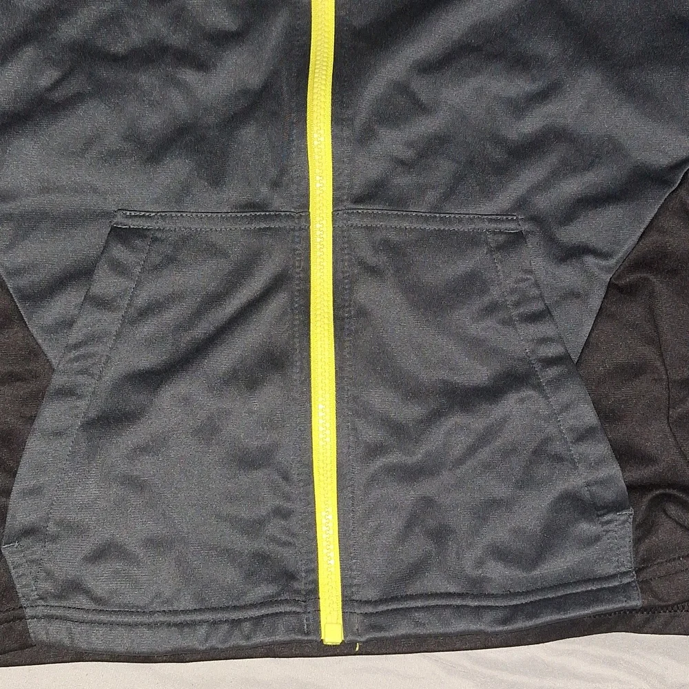 Light jacket. - Picture 3 of 4